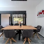 Royal 2 By Interhome Appartement Vir