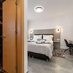 Royal 2 By Interhome * Vir