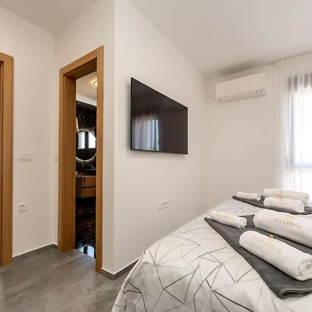 Royal 2 By Interhome * Vir