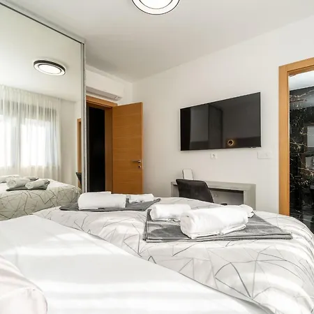Lejlighed Royal 2 By Interhome Vir
