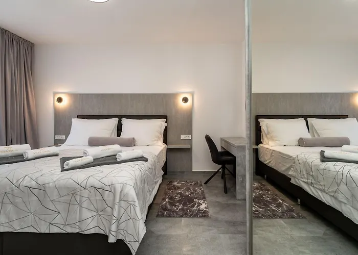 Royal 2 By Interhome