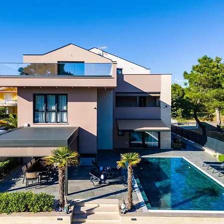 Apartman Royal 2 By Interhome *