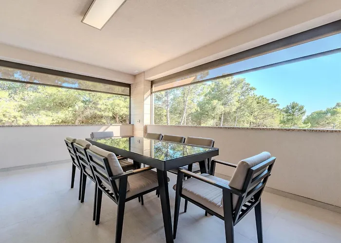 Apartman Royal 2 By Interhome *