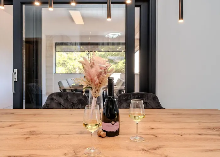 Apartman Royal 2 By Interhome *